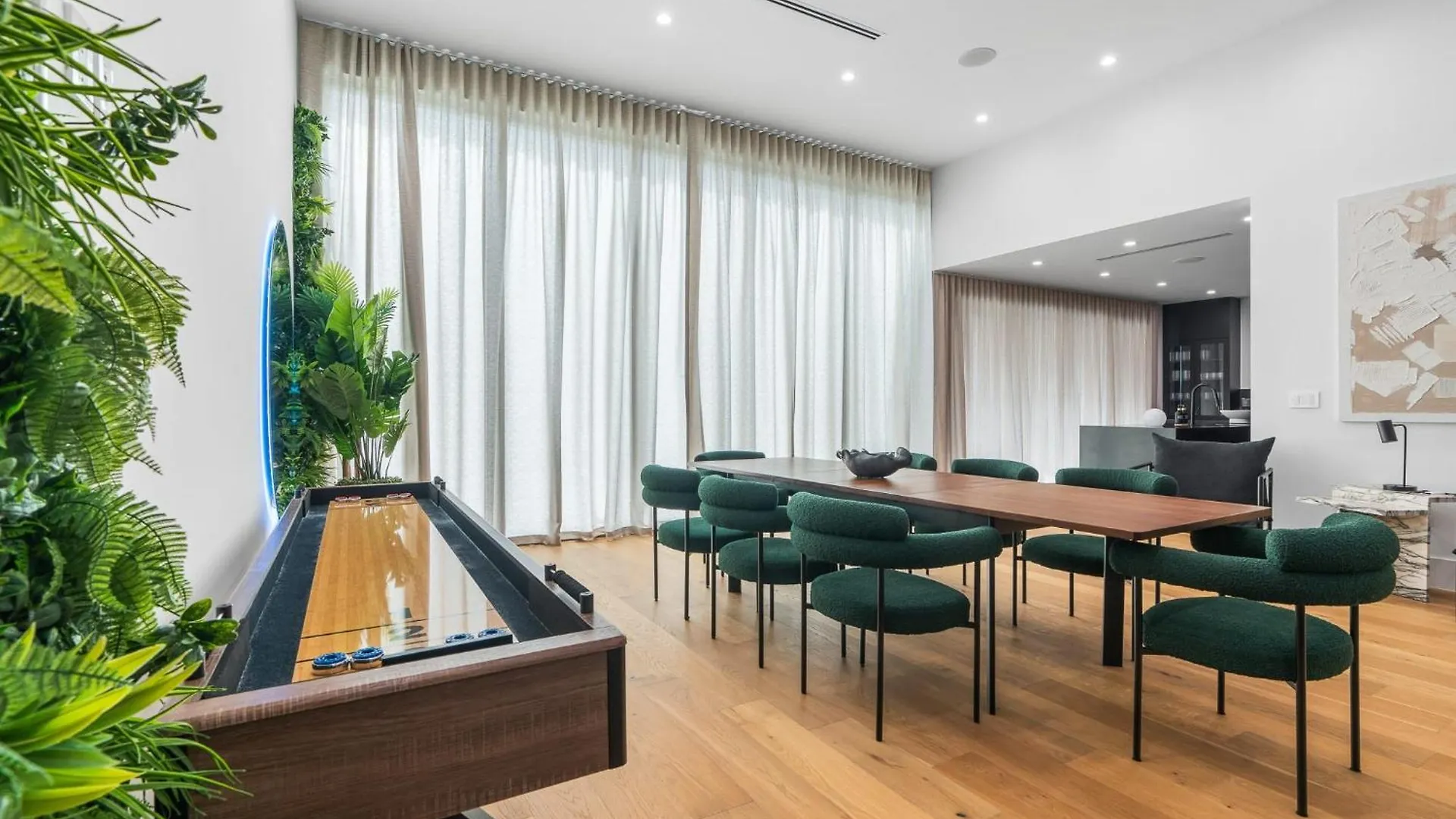 Modern Build Heated Pool Huge Open Concept Miami