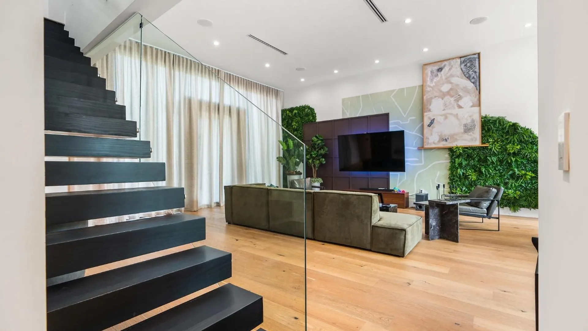 Modern Build Heated Pool Huge Open Concept بيت للعطل