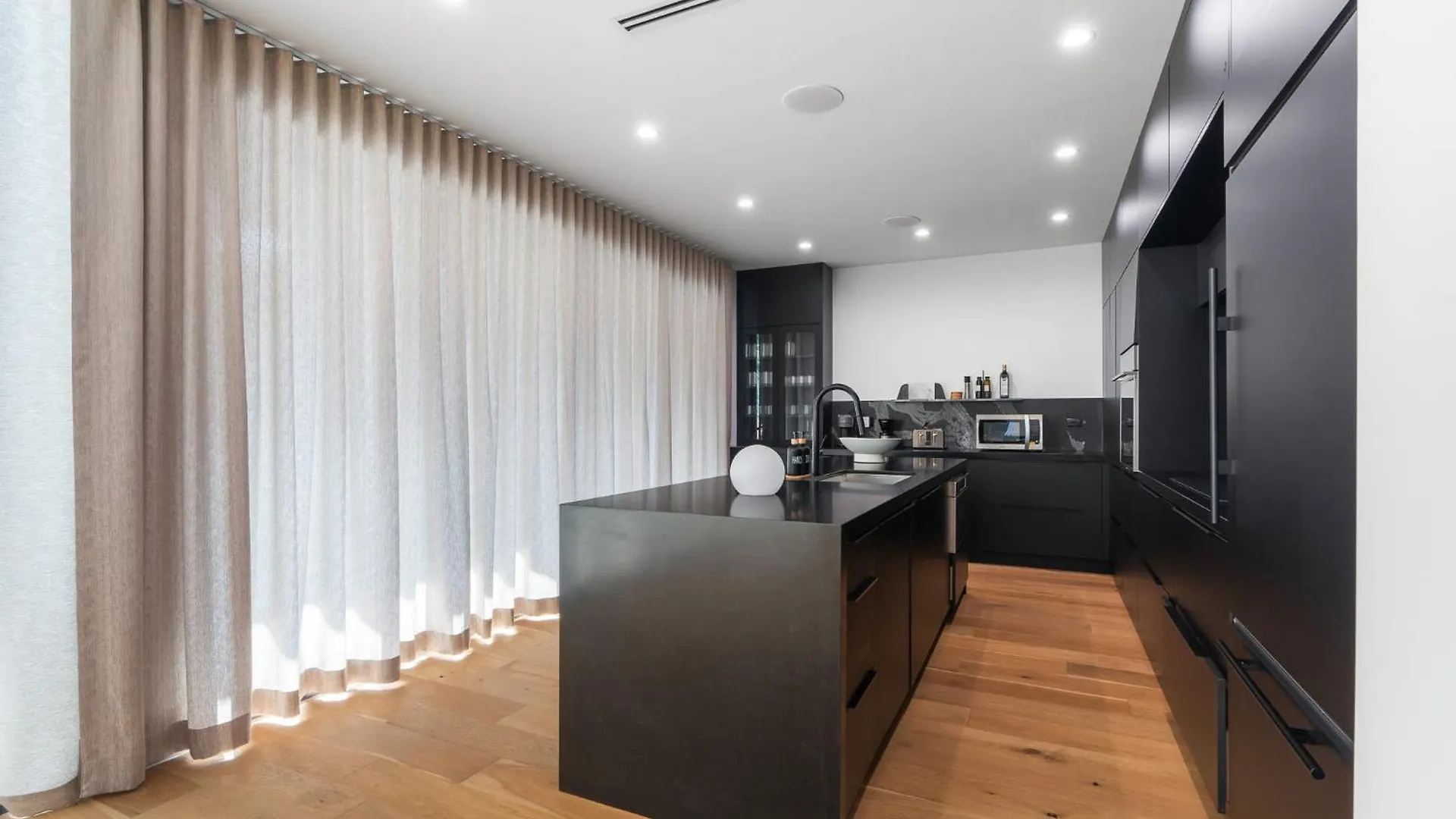 Modern Build Heated Pool Huge Open Concept * Miami