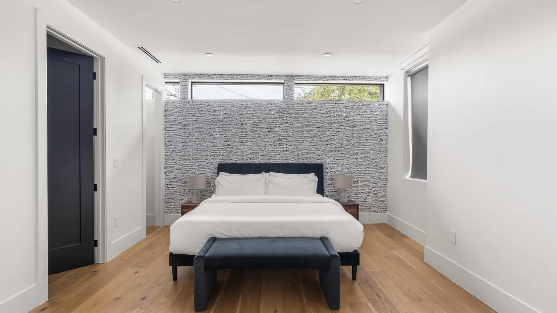 Modern Build Heated Pool Huge Open Concept