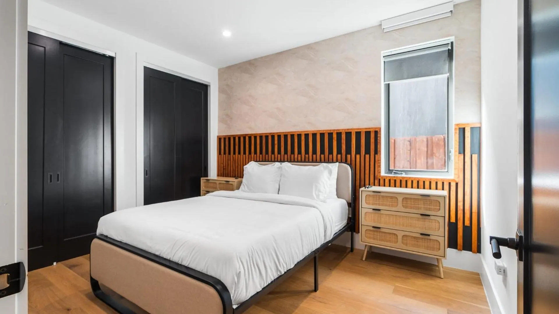 بيت للعطل Modern Build Heated Pool Huge Open Concept *