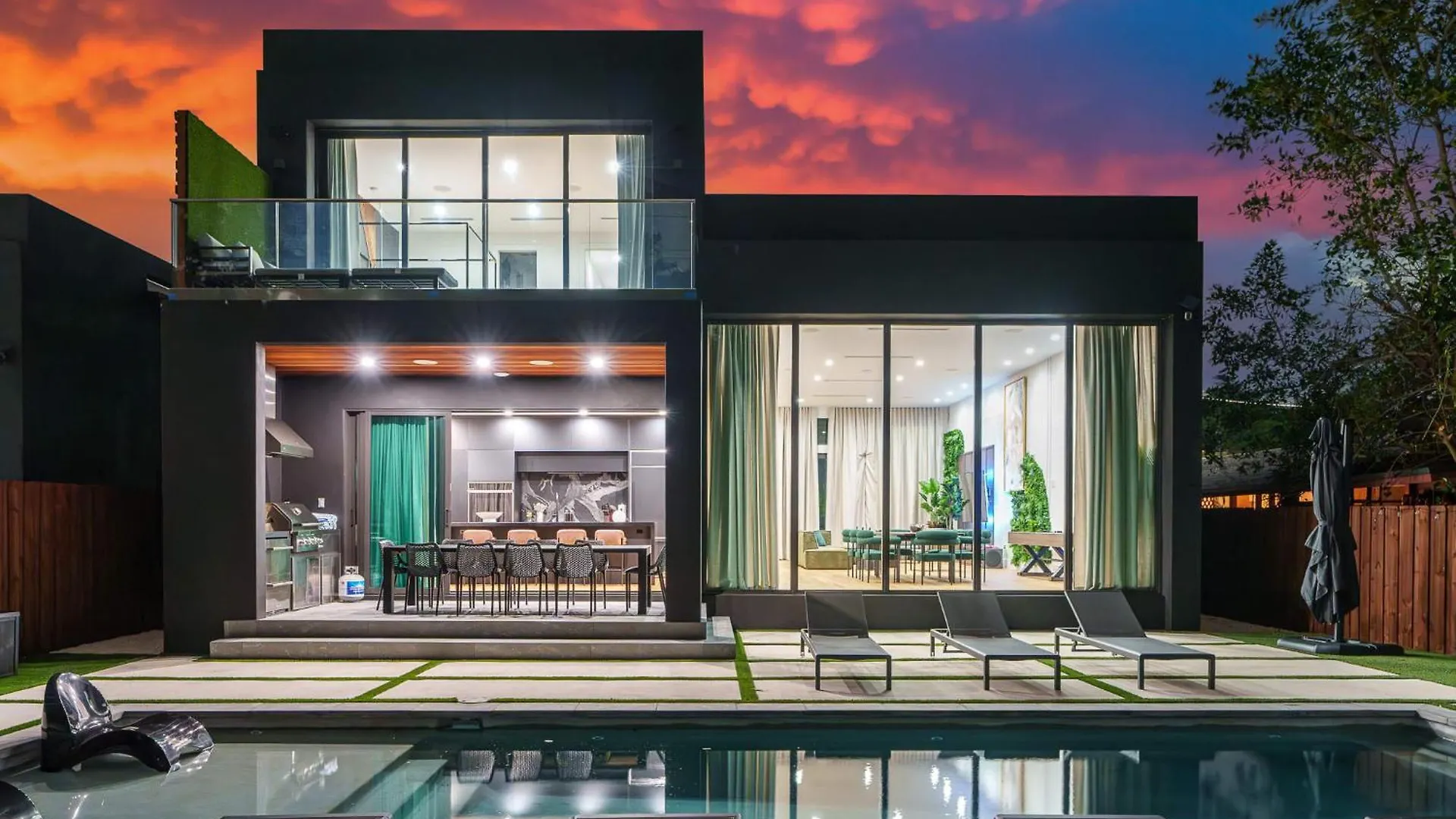 بيت للعطل Modern Build Heated Pool Huge Open Concept *