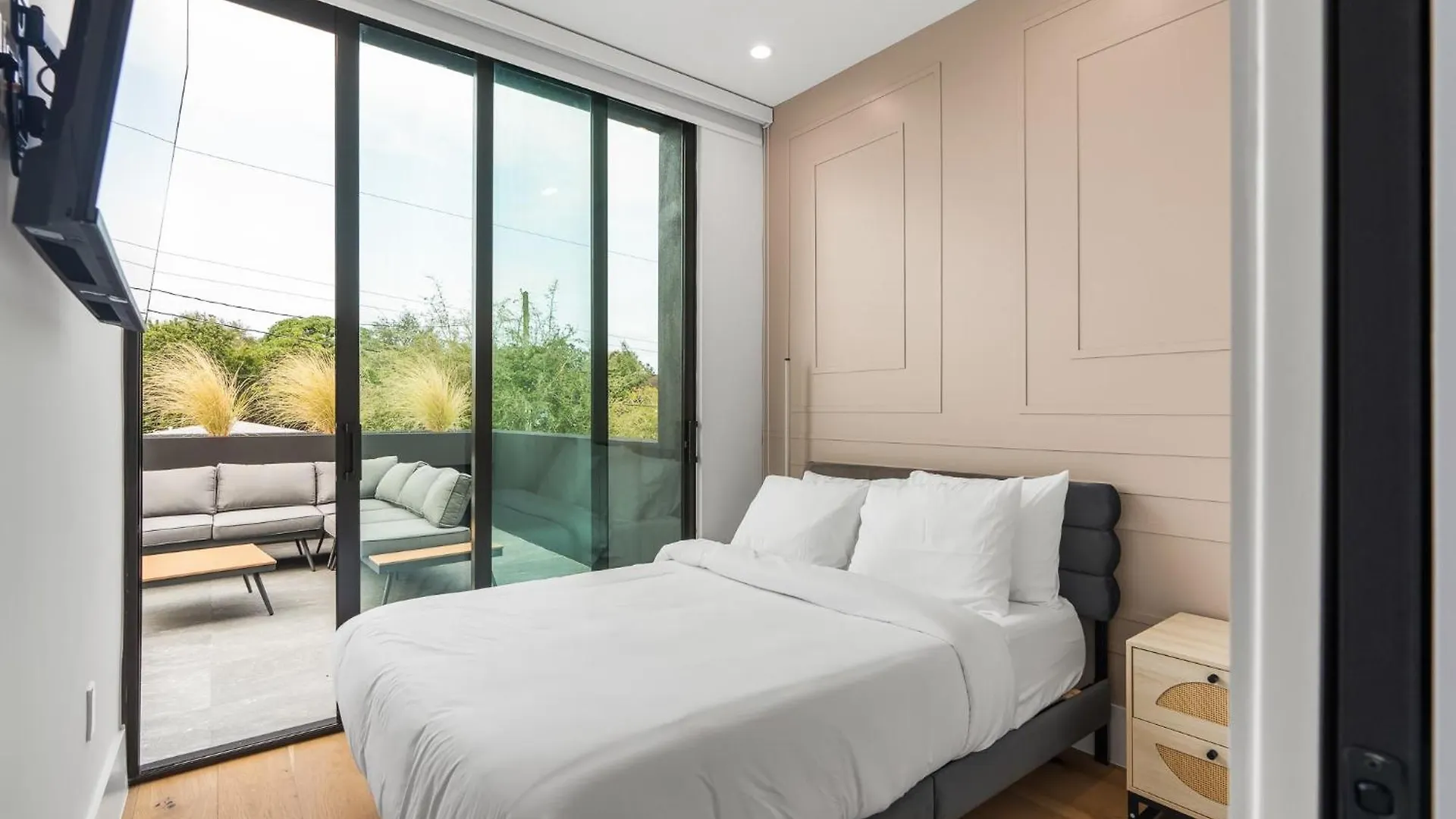 بيت للعطل Modern Build Heated Pool Huge Open Concept