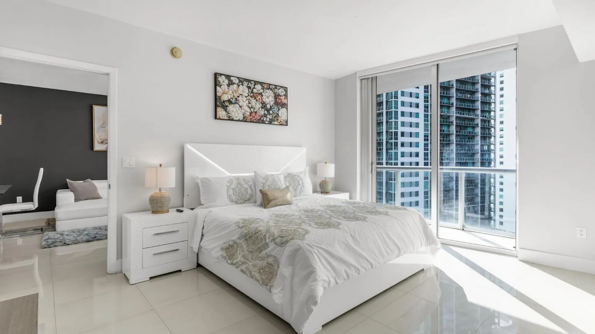 Apartment Icon Brickell 1 Bed 1 Bath At The W