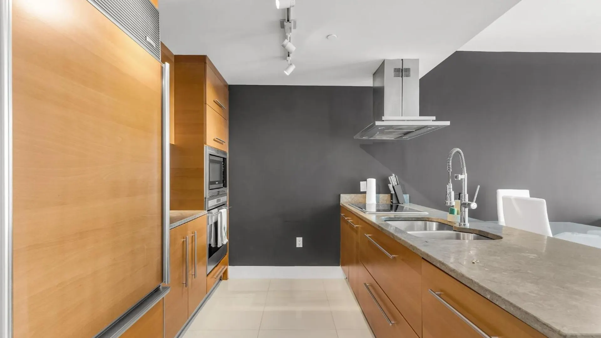 Apartment Icon Brickell 1 Bed 1 Bath At The W Miami