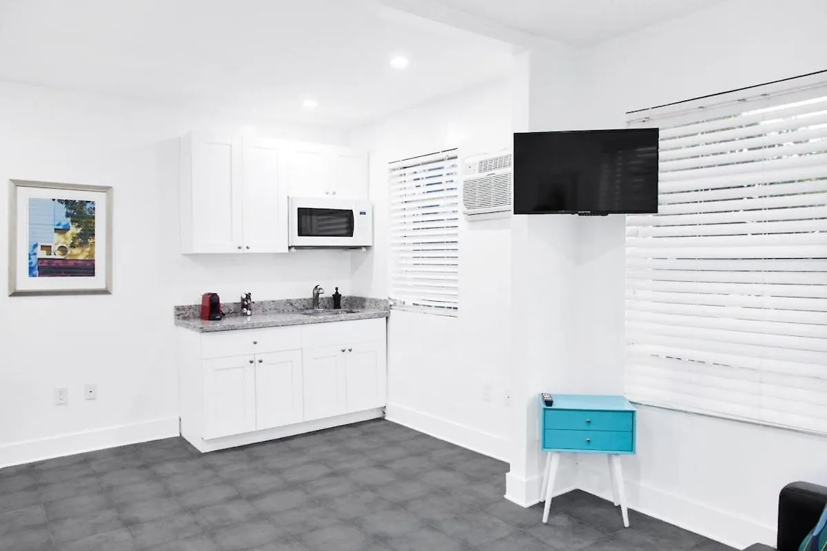 Designer Unit 4