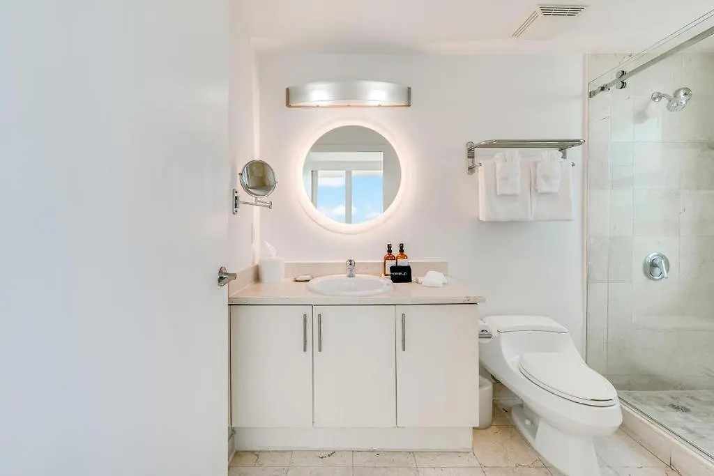 Bay View Beauty 1 Bedroom In Coconut Grove Parking Included * Miami