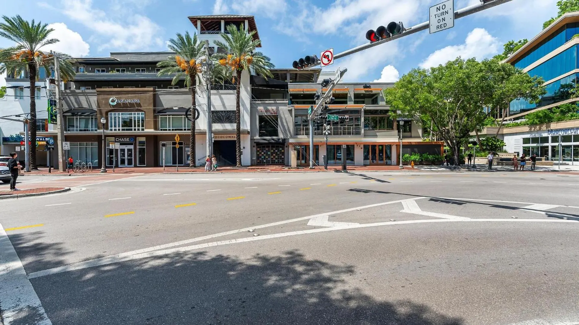 Breathtaking Direct Bay Views 2 Bedroom With Parking * Miami