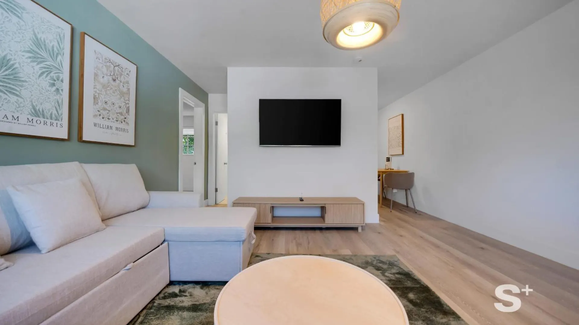 Stylish 1-br Urban Escape