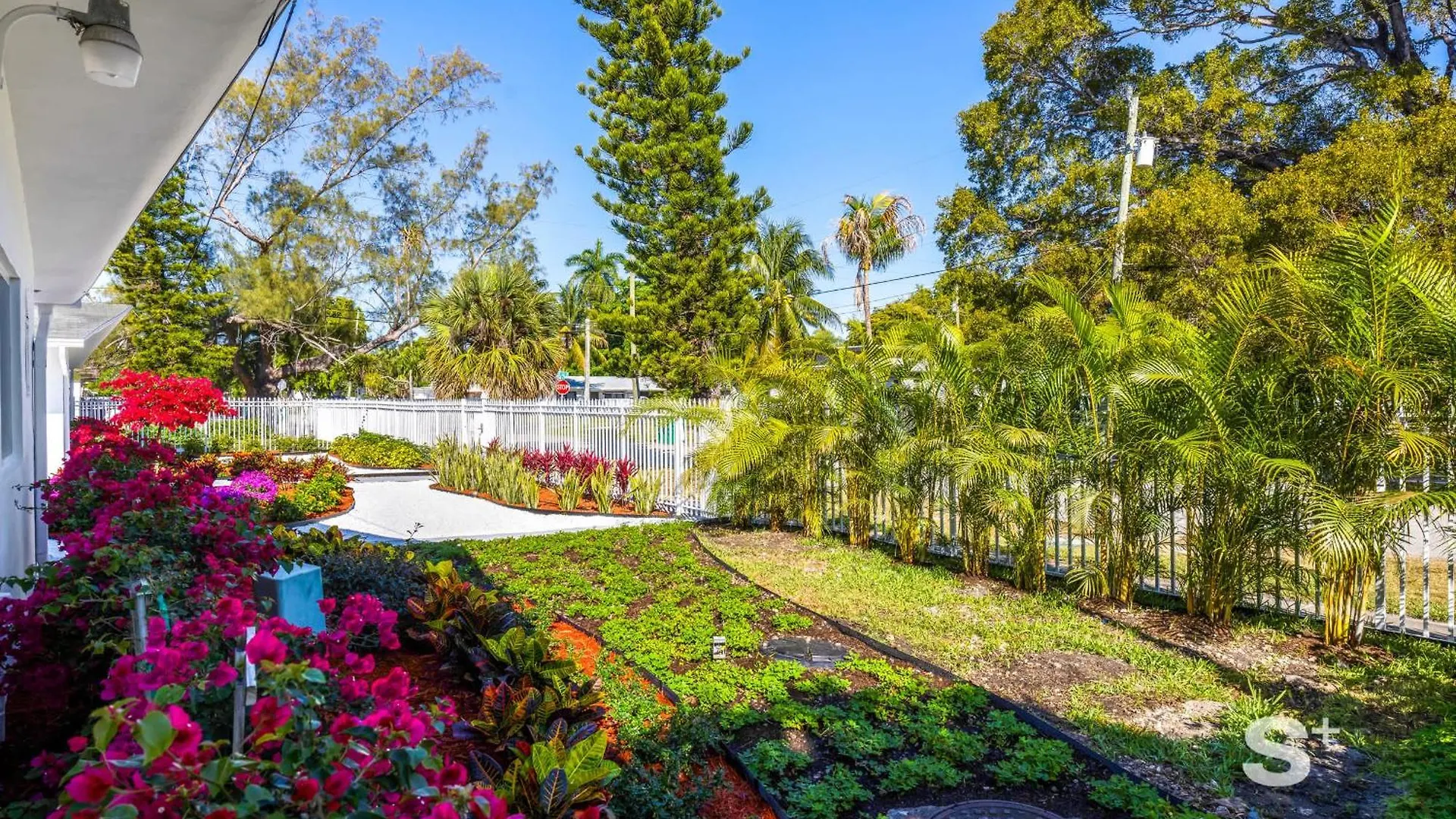 Modern 1-br In Miami