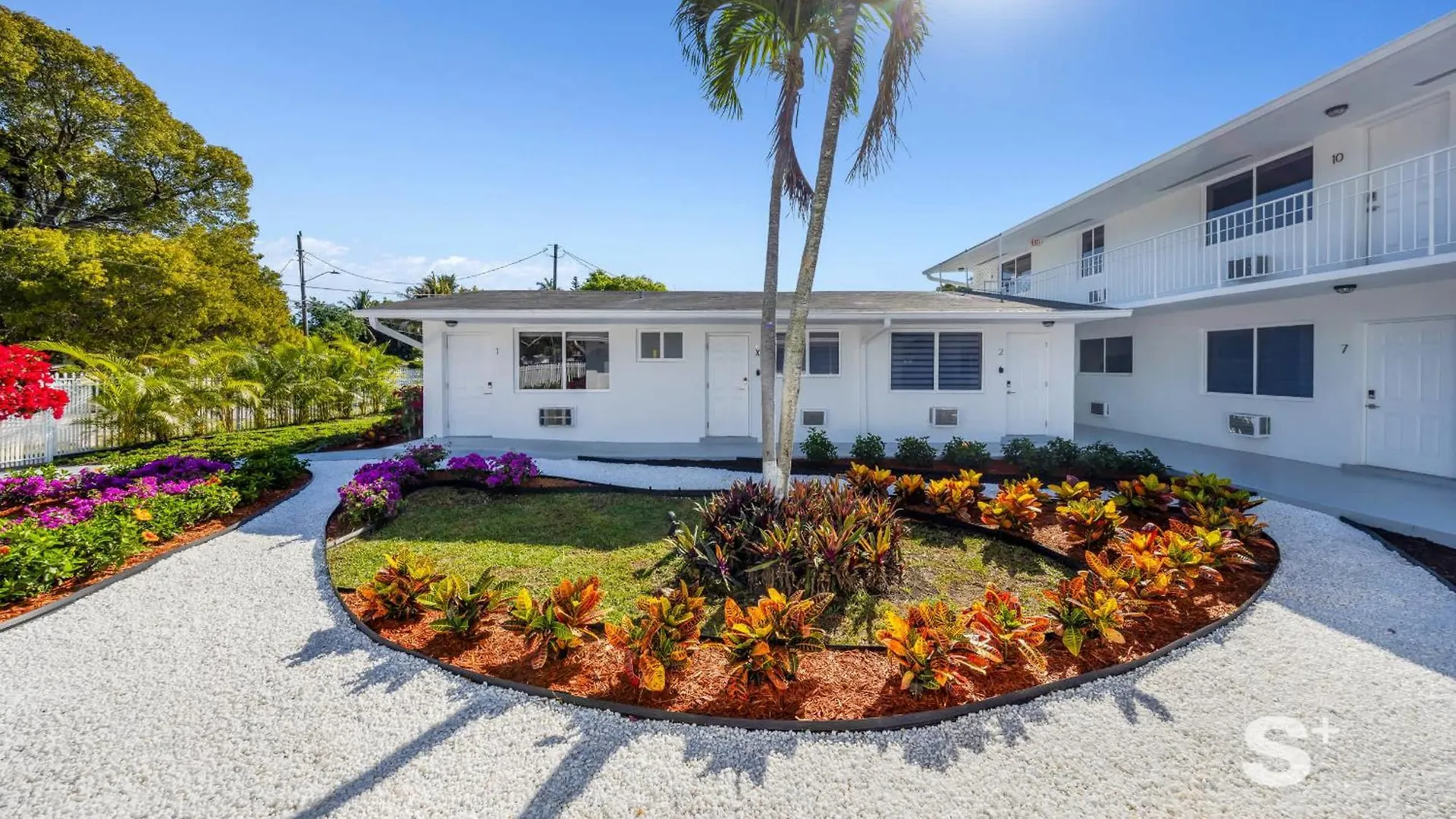 Modern 1-br With Sleek Style Miami