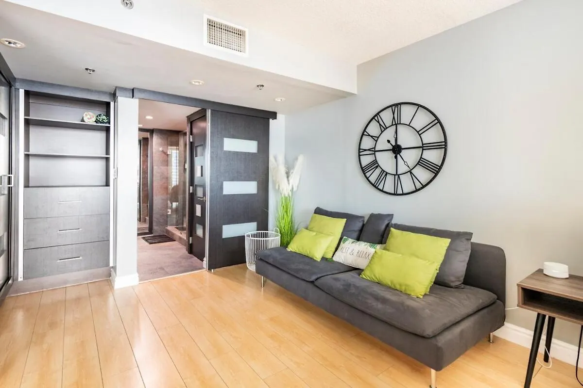 Apartment Brickell Center W/city & Bay View + Free Parking! *