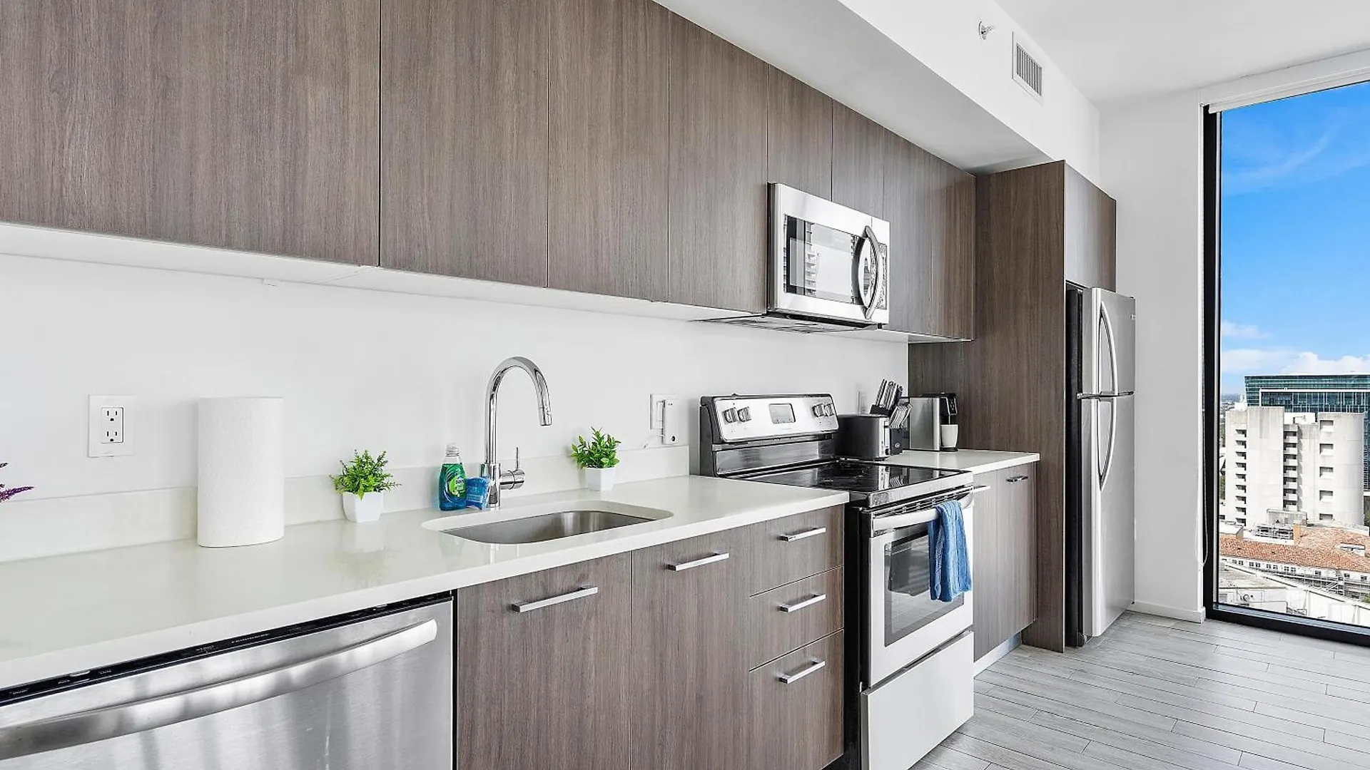 X-lounge - High-rise With Rooftop Pool & Panoramic Views *