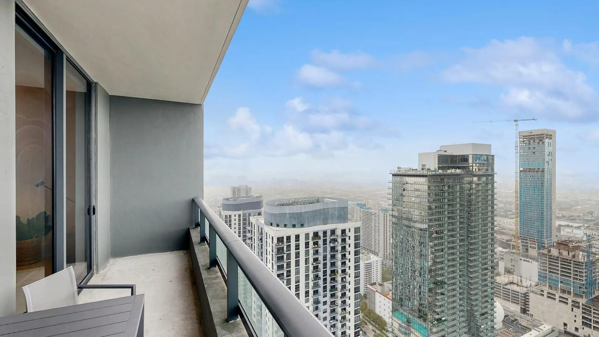 Beachside Bliss Estate 4801 Miami