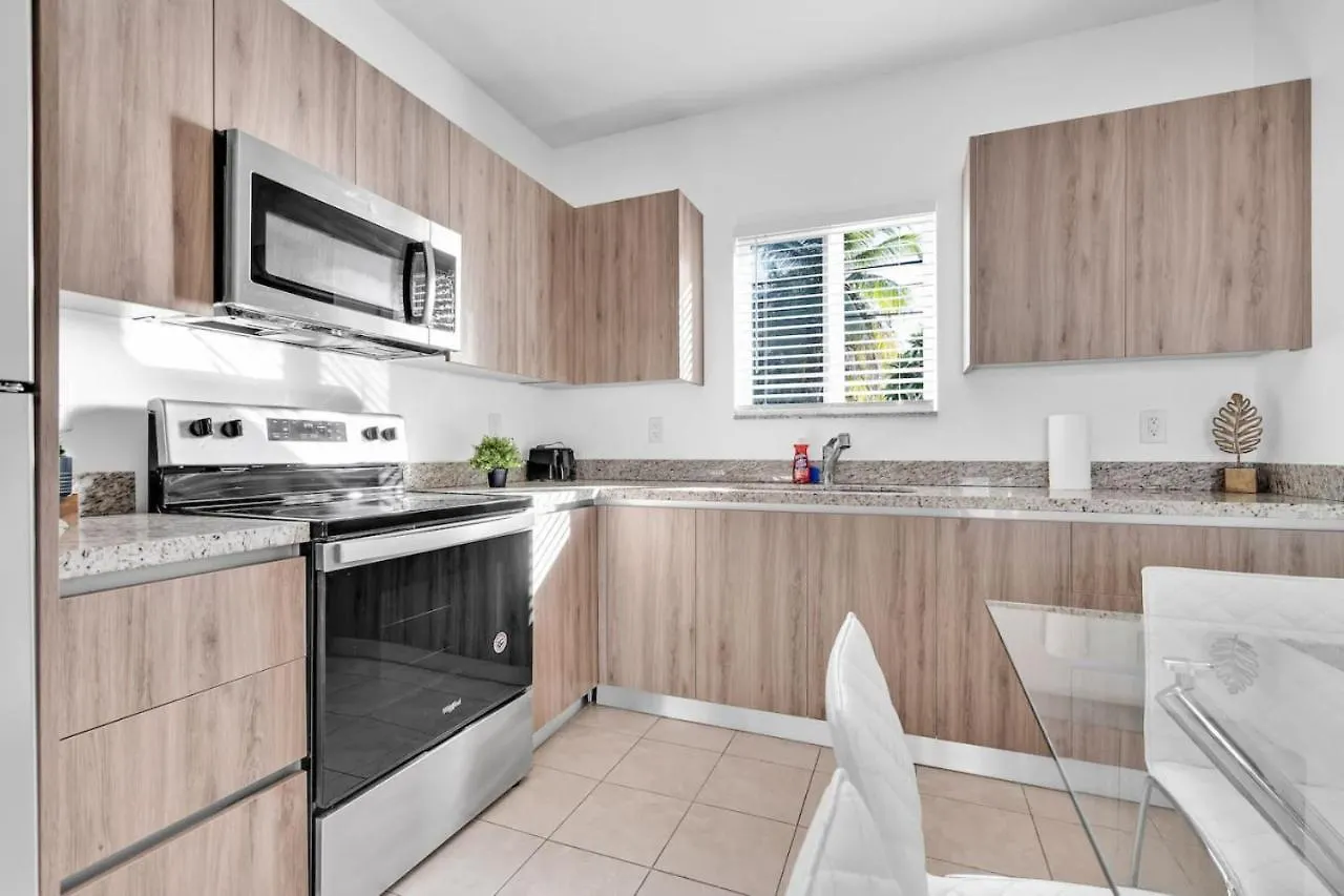 Charming 3br 2bth Enjoy The 8th Street * Miami