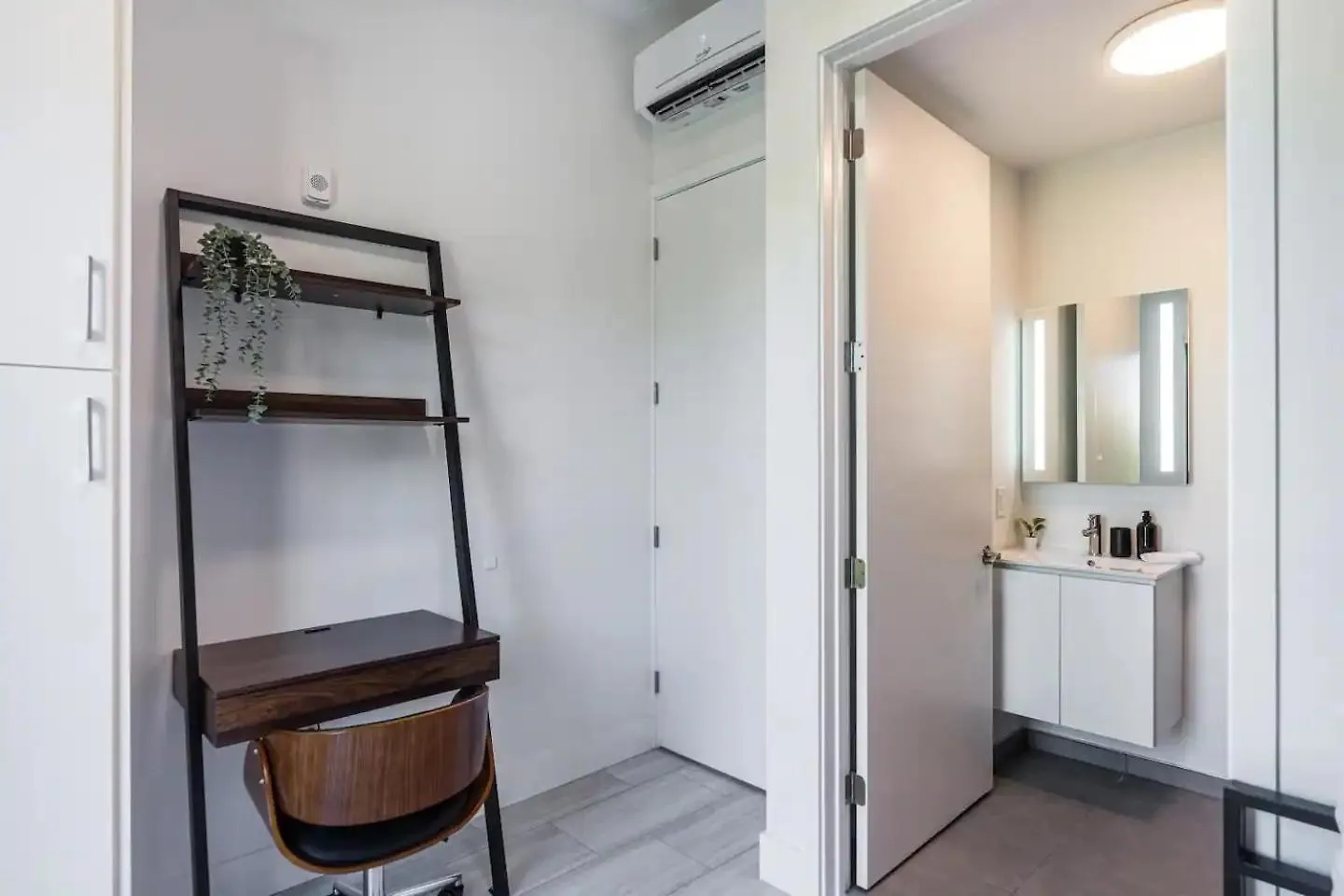 Olive Aparthotel
