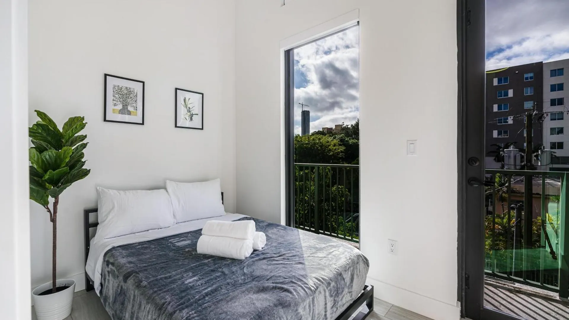 Olive Aparthotel *