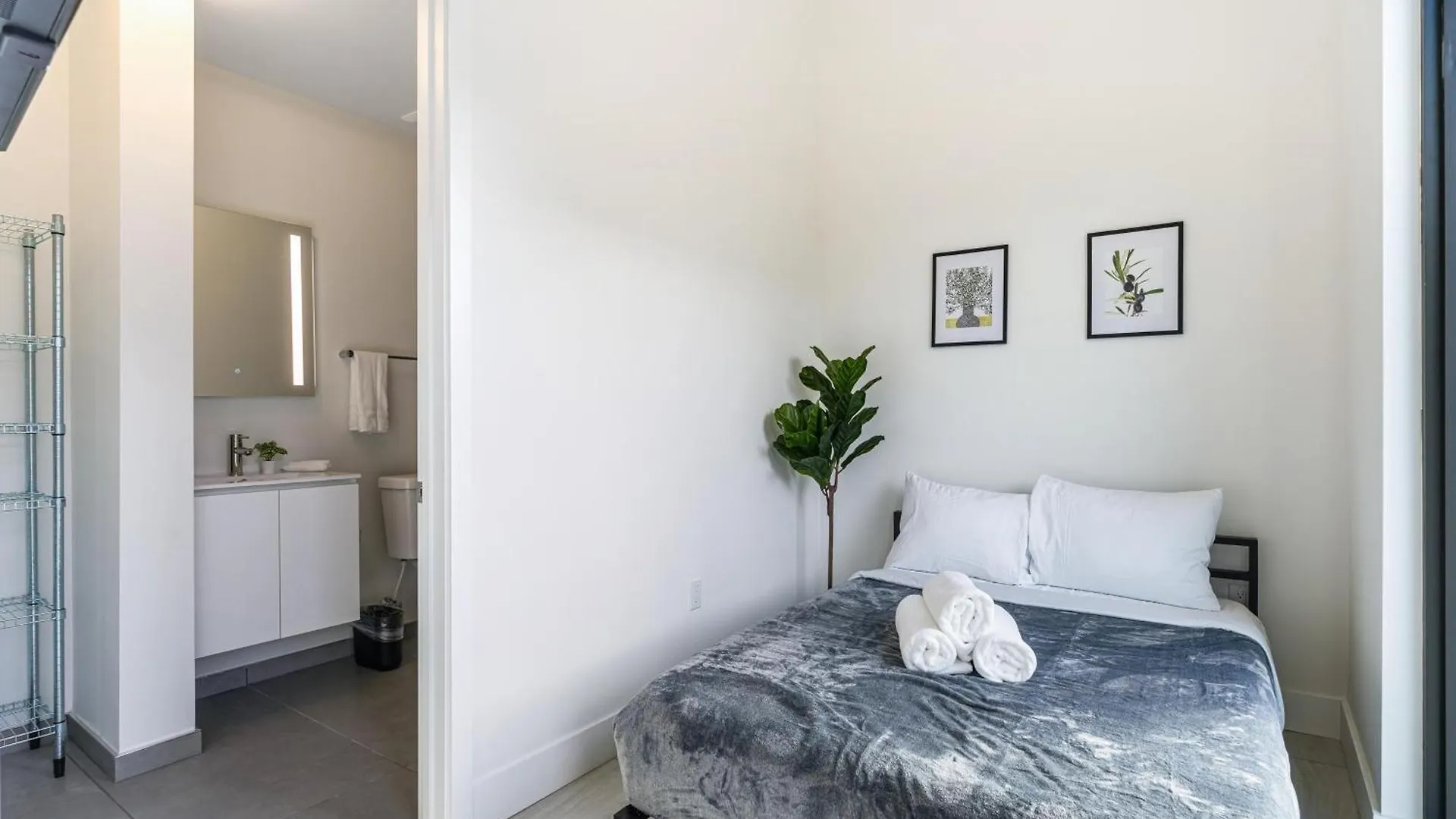 Olive Aparthotel