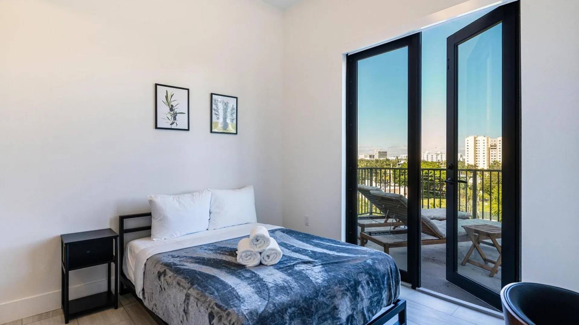 Olive Aparthotel