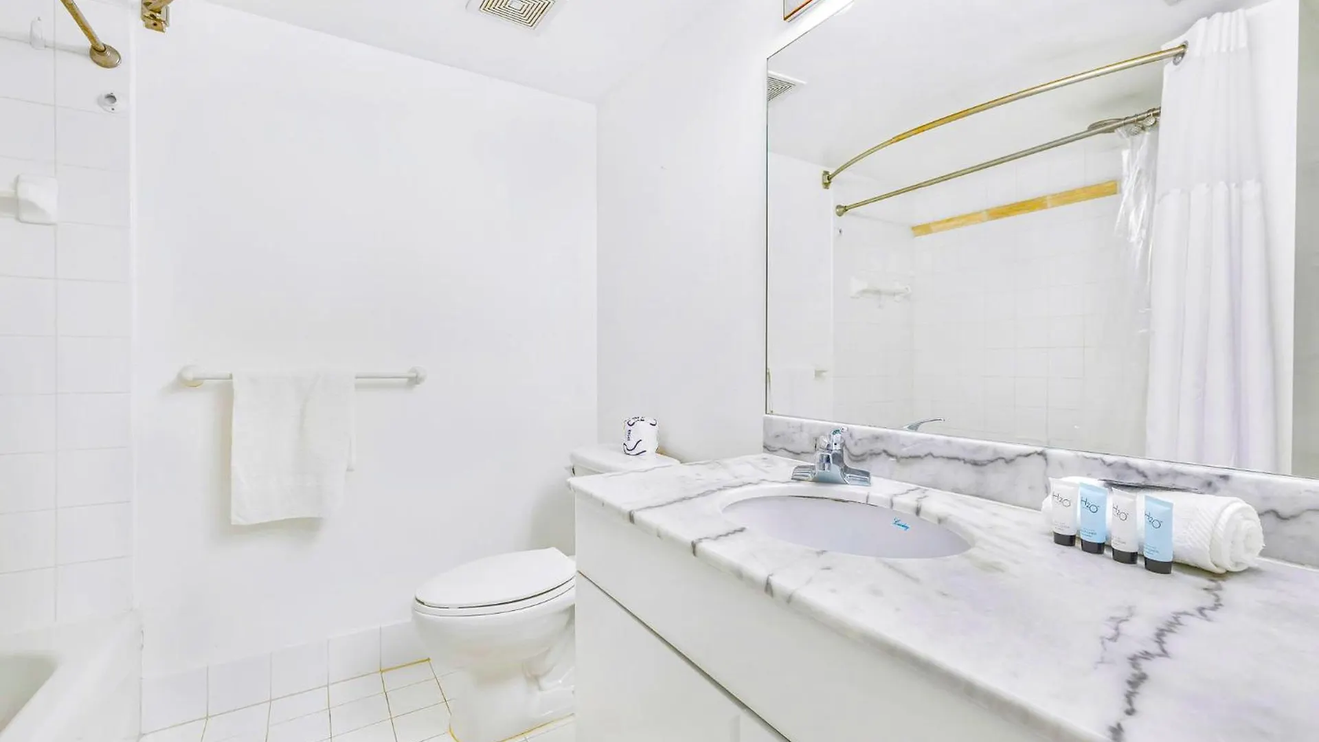 Spacious W Great Amenities! * Miami