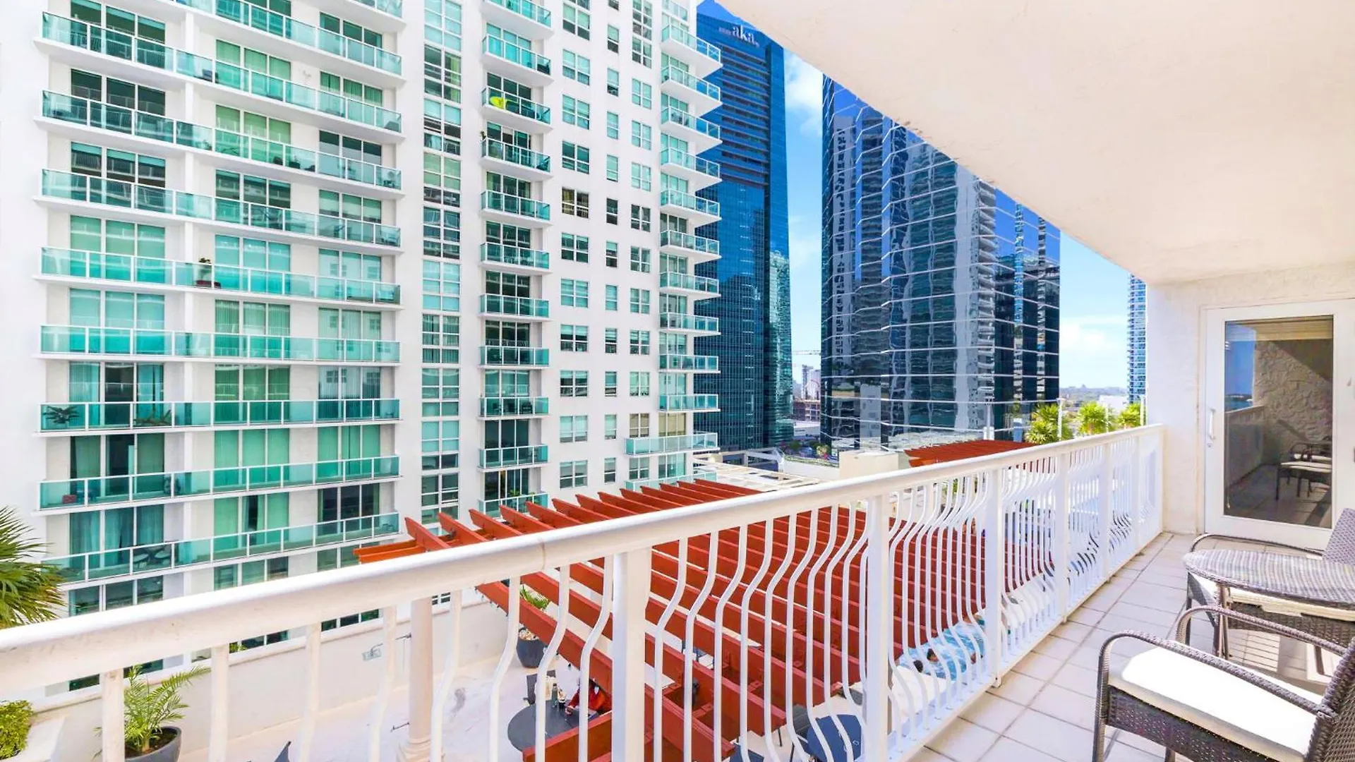 Spacious W Great Amenities! Apartment *