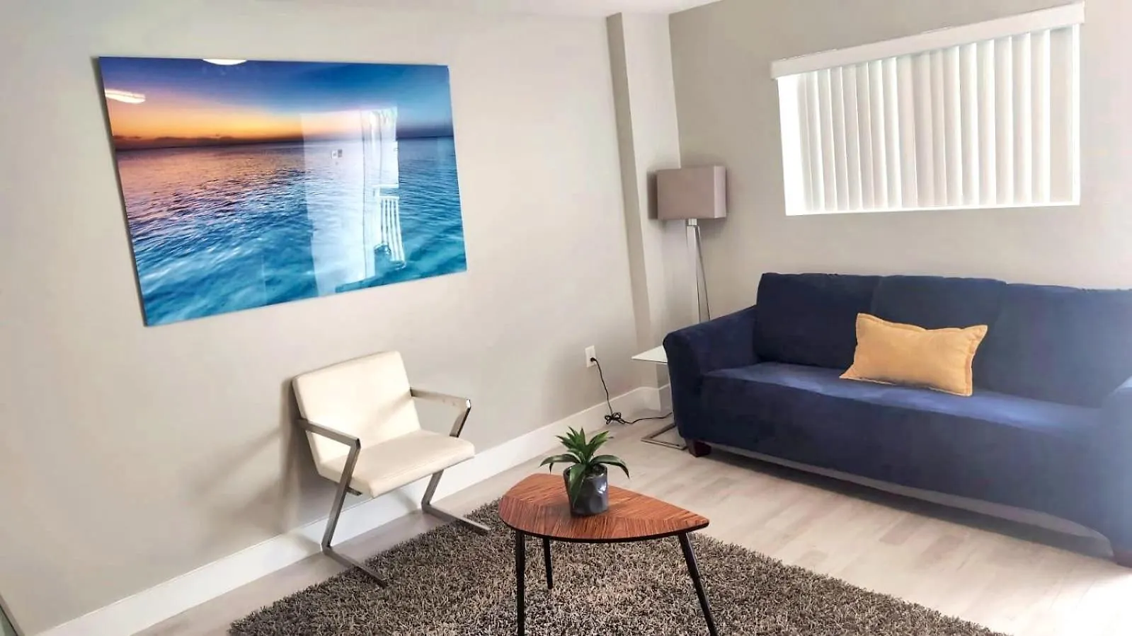 Apartment Comfy Near Marlins Park
