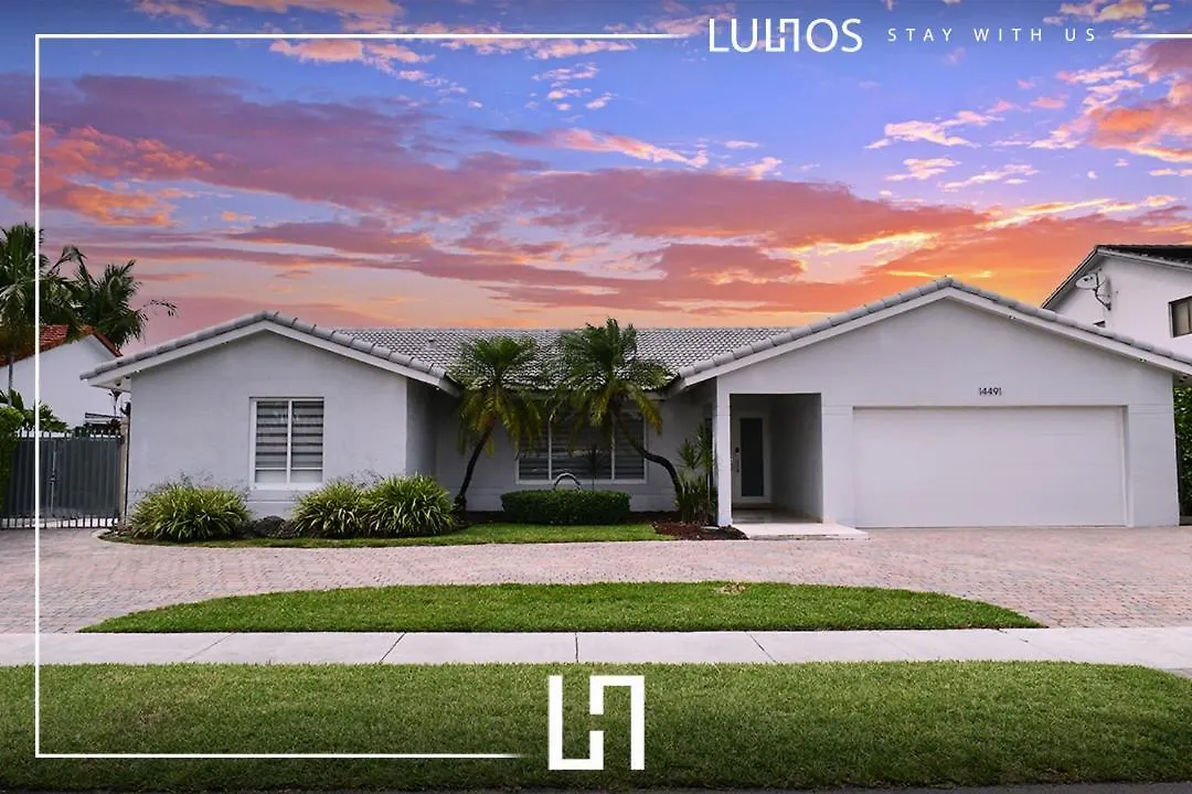 Holiday home Luxurious With Bbq, Hot Tub, Heated Pool & Wifi - L36 Miami