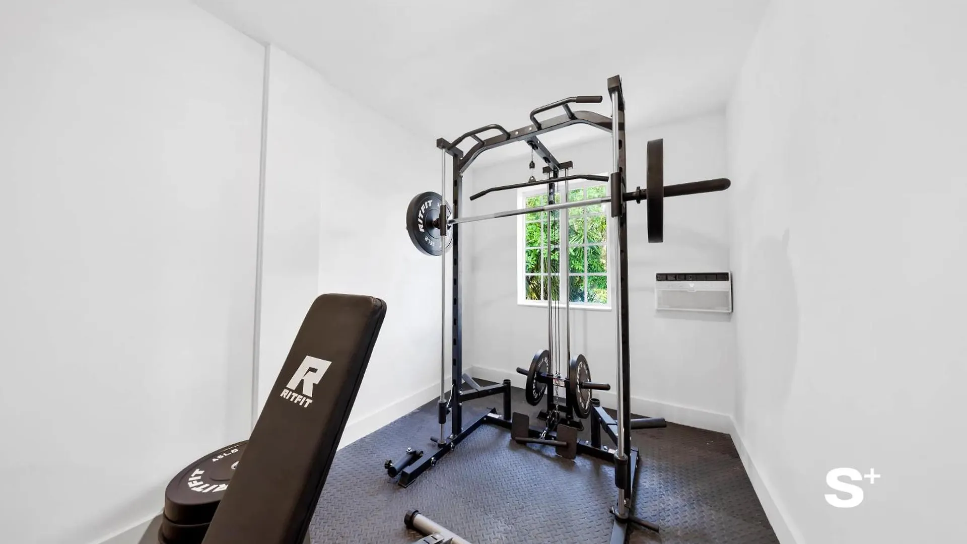 Apartment Stylish 1-br In The Heart Of