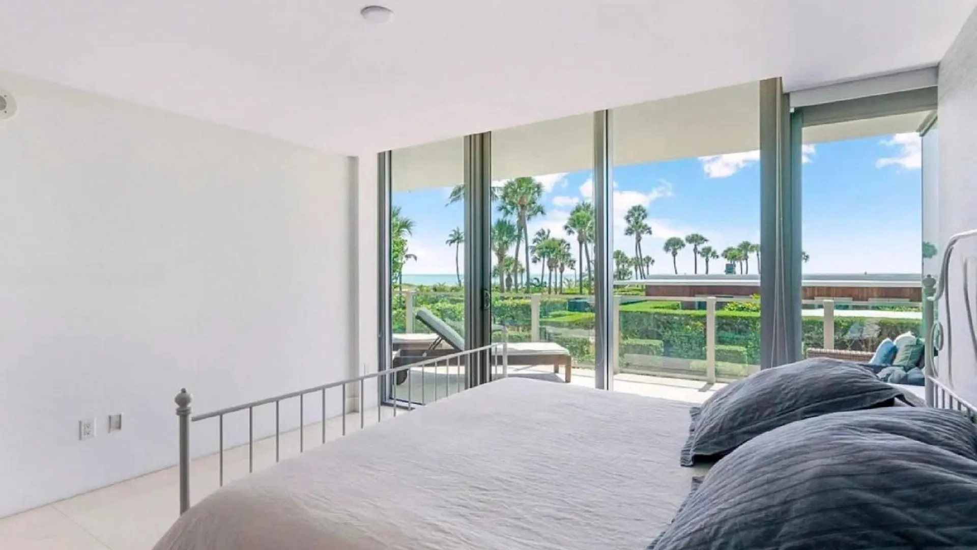 Apartment Elegant With Ocean Views In Key Biscayne
