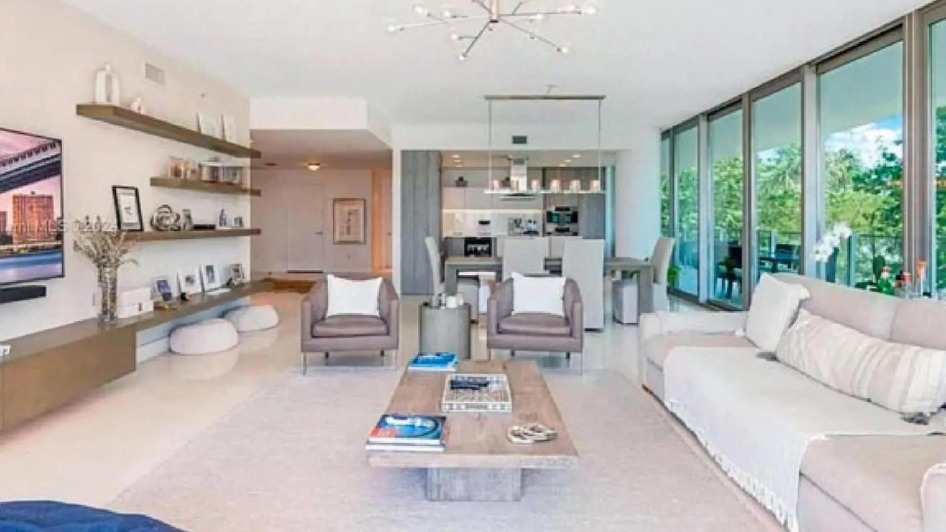 Elegant With Ocean Views In Key Biscayne Apartment