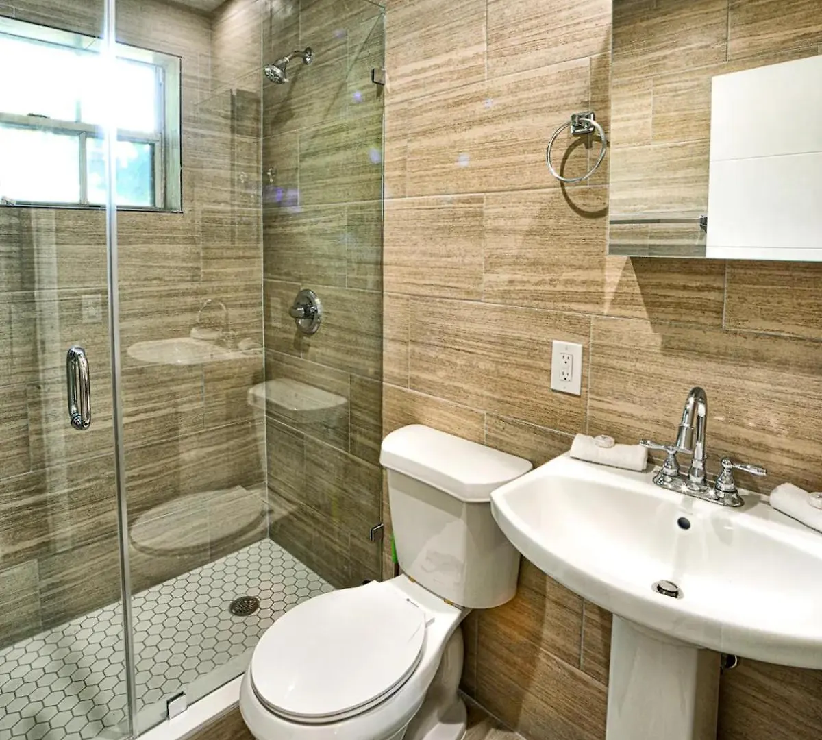 Apartment Broadwaysuites Downtown By Rocketstay