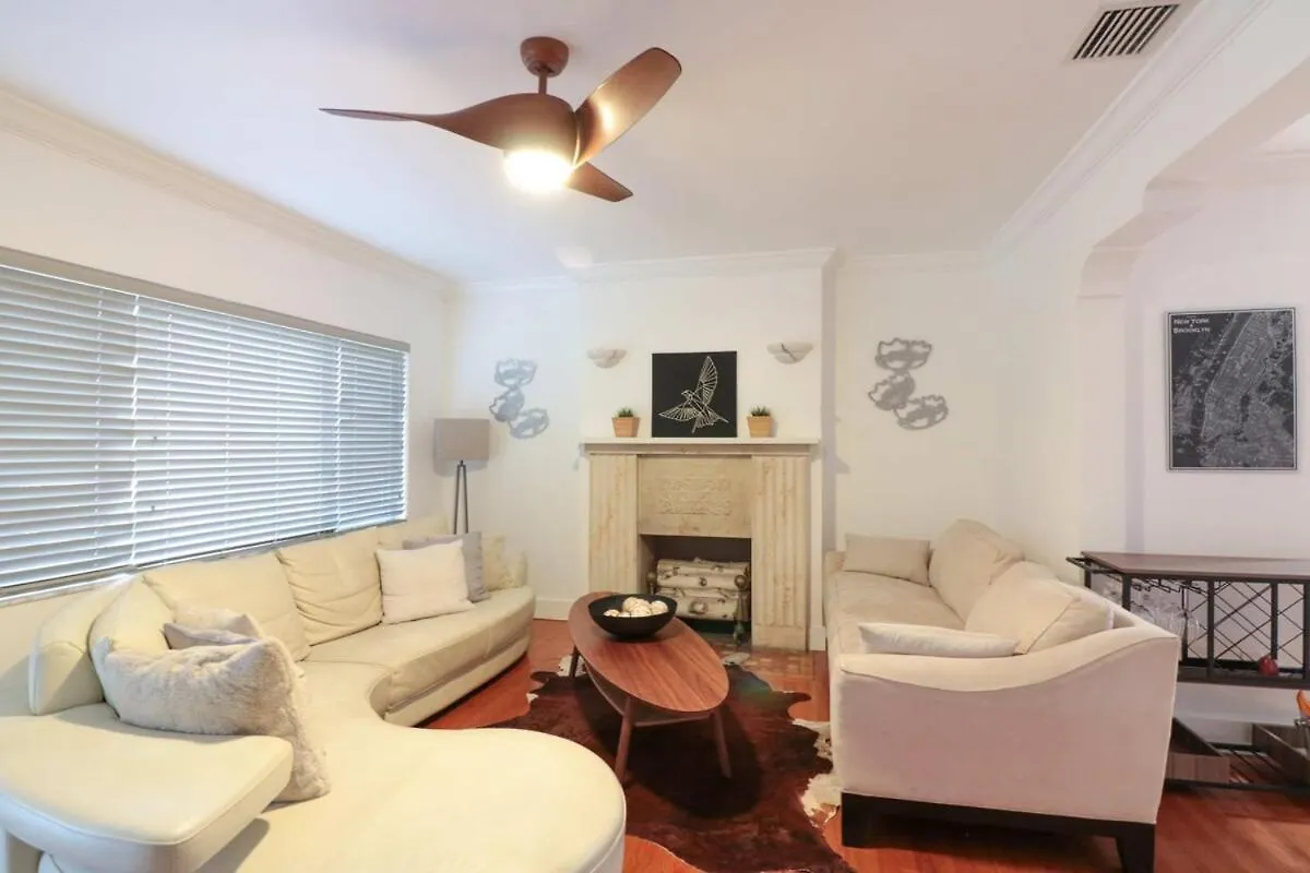 Villa Rustic Modern Retreat - 4br Open Concept Miami