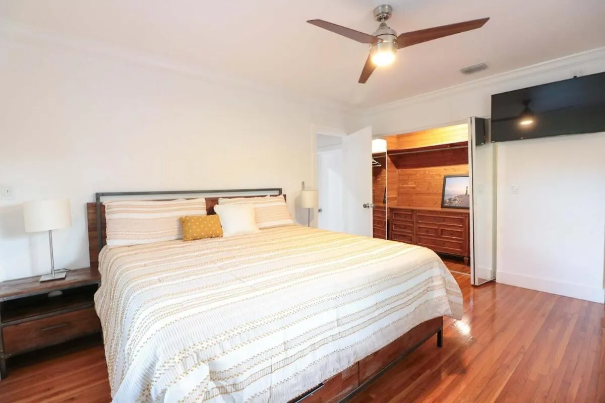 Rustic Modern Retreat - 4br Open Concept Miami