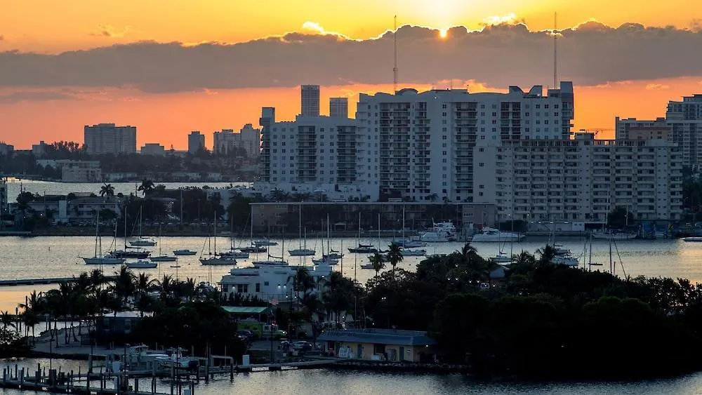 Hotel Mare Azur Luxury By Grand Bay Miami