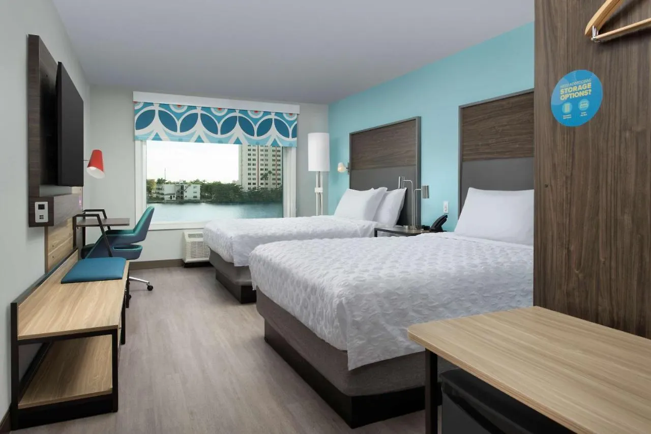 Tru By Hilton Airport South Blue Lagoon, Fl