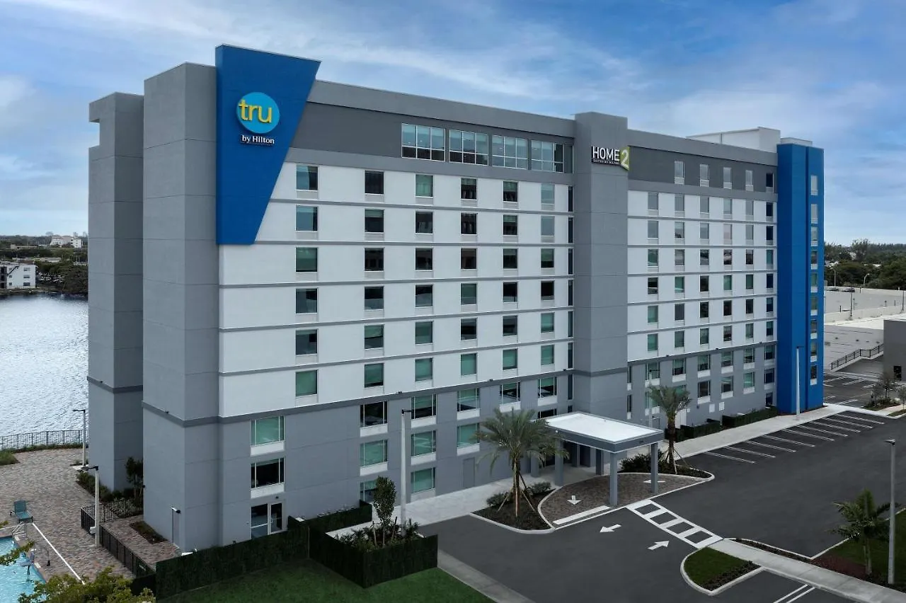 מלון Tru By Hilton Airport South Blue Lagoon, Fl 3*