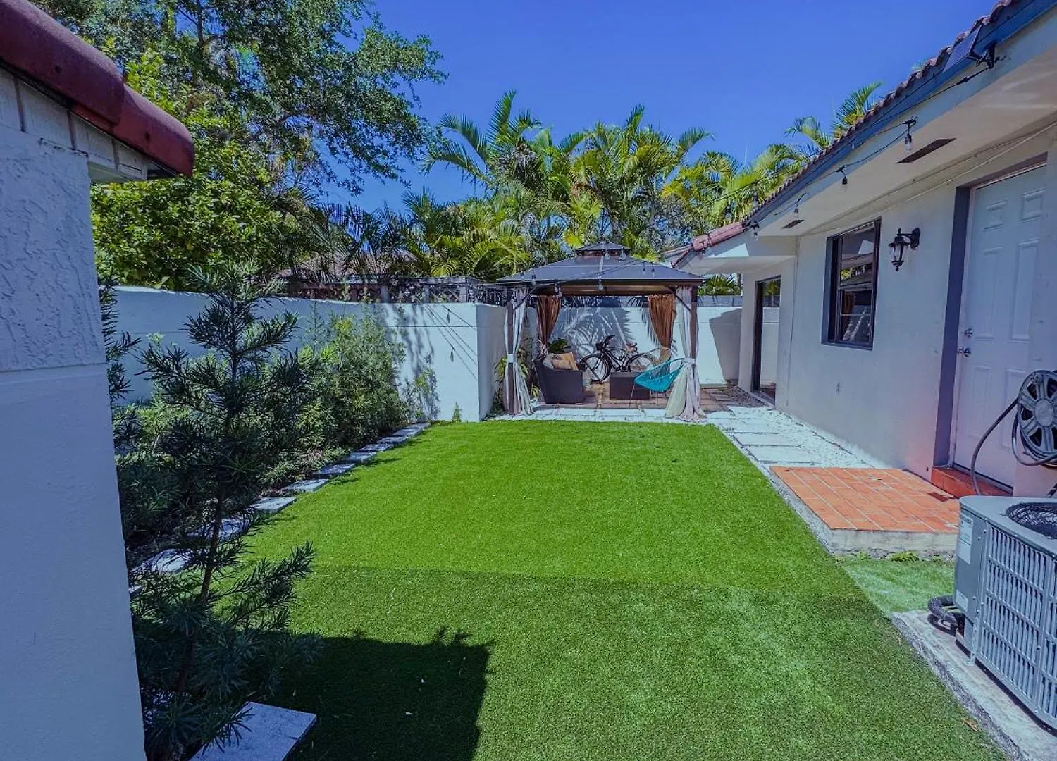 Zoka House 5 Mints From Brickell Holiday home Miami