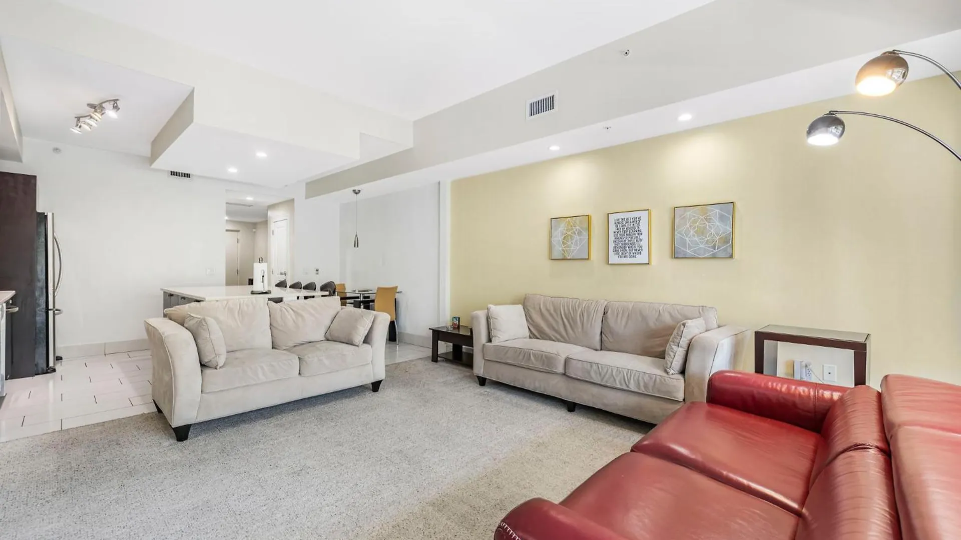 Exclusive Doral With Luxury Amenities Apartment *