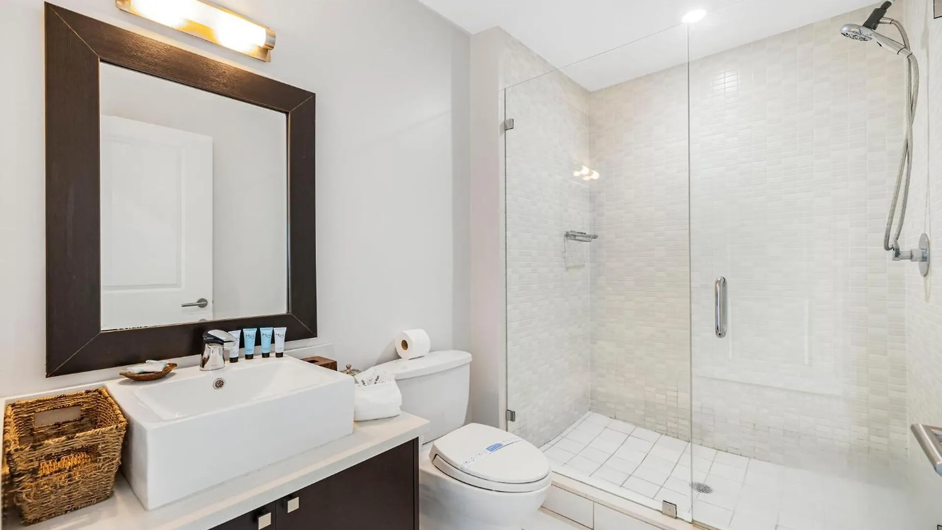 Exclusive Doral With Luxury Amenities Miami
