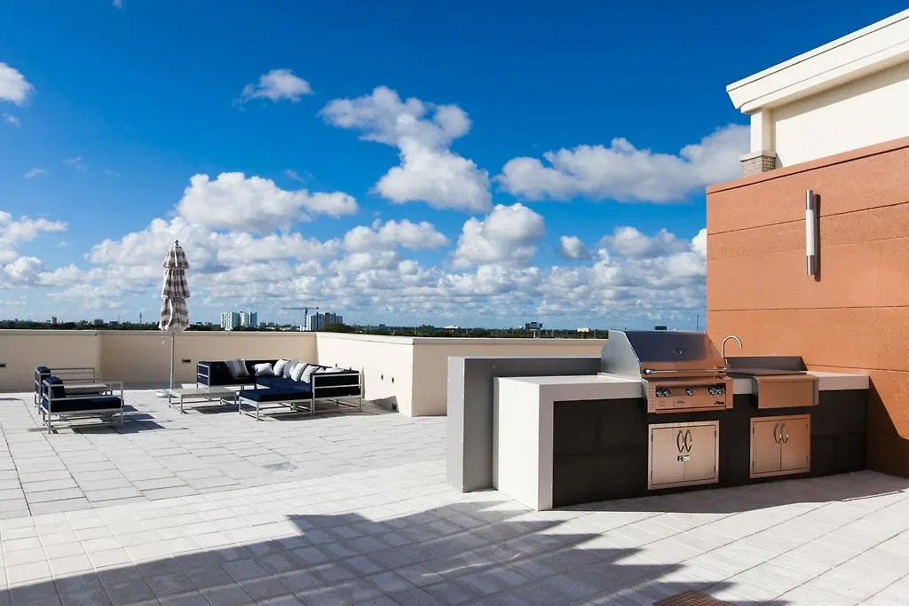 Apartment Sky At Midtown *