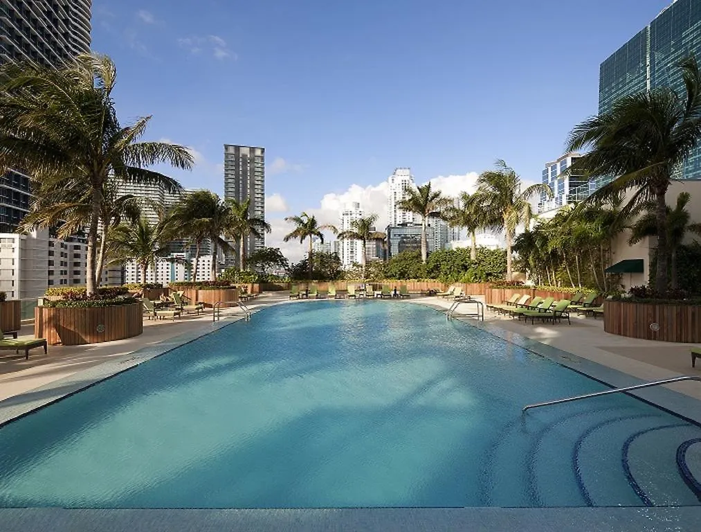 Global Luxury At One Broadway
