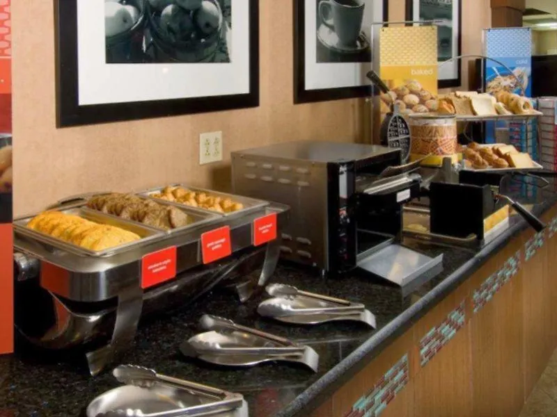 Hotel Hampton Miami-airport West 3*