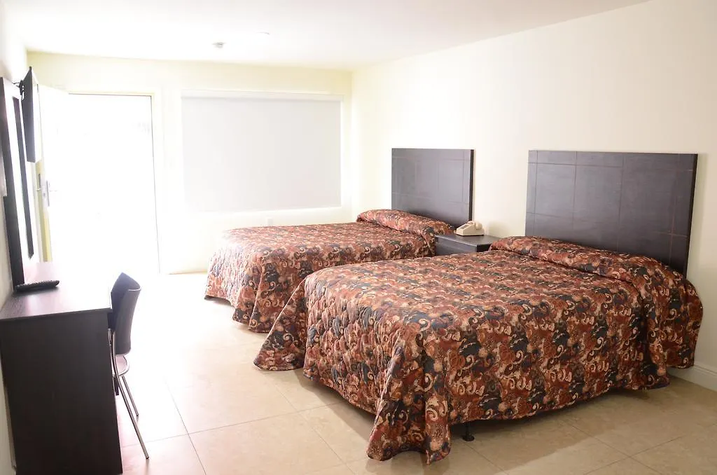 Carl's El Padre Motel 2*