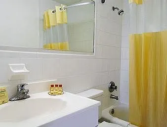 Hotel Days By Wyndham Miami Airport North 2*