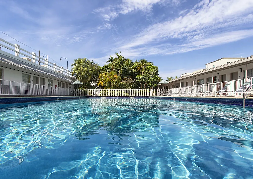 Hotel Days By Wyndham Miami Airport North Miami Springs