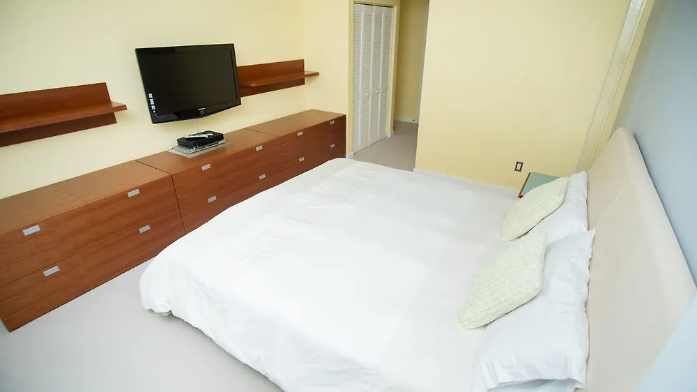 Bayfront By Yourent 3*