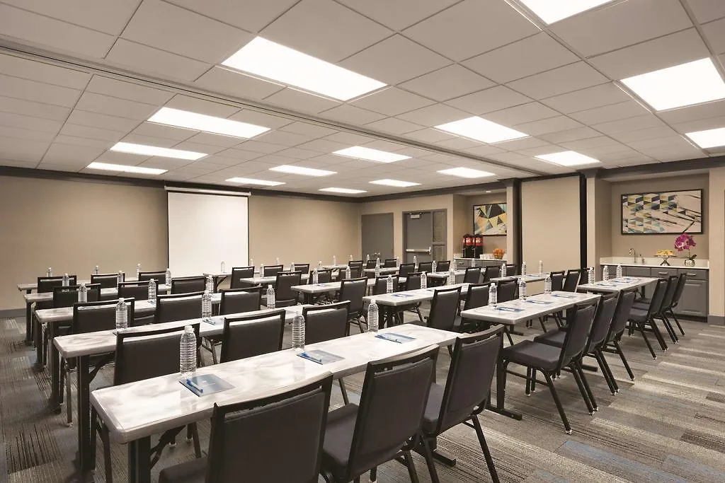 Hyatt House Airport Hotell