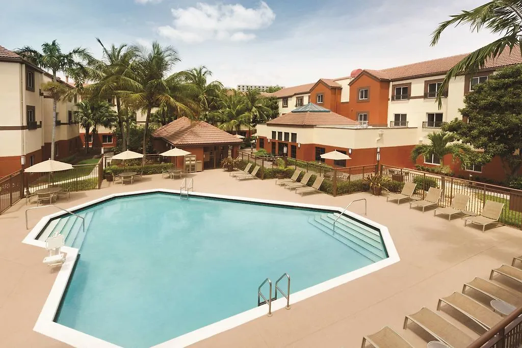 Hyatt House Airport Hotell 3*