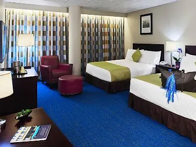 International Airport Hotell 3*