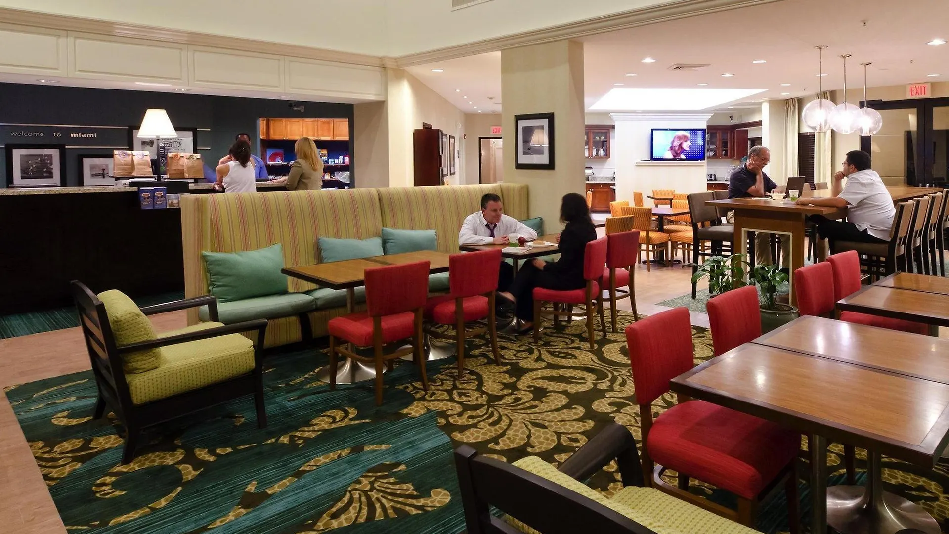 Hampton & Miami-doral Dolphin Mall Hotel Miami